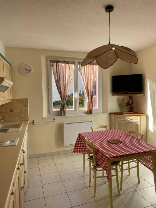 Appartement Au Centre Ville. コテレ エクステリア 写真
